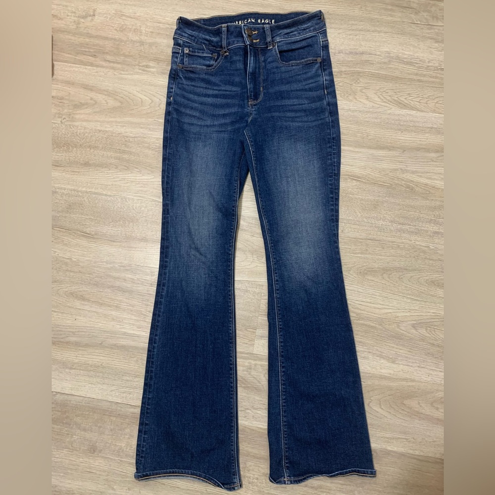 size 6, hi-rise artist flare American Eagle Jeans.